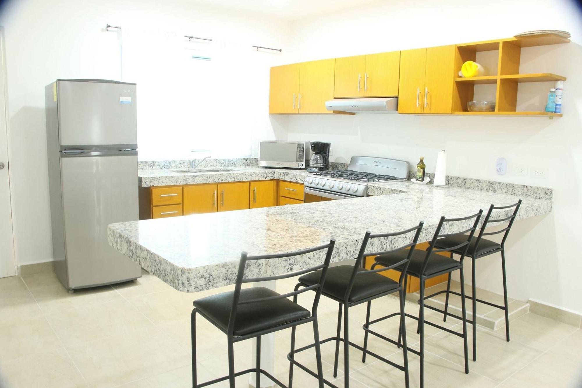 Edifico Con Departamentos Amplios Cerca De La Playa Apartment Пуерто Морелос Екстериор снимка